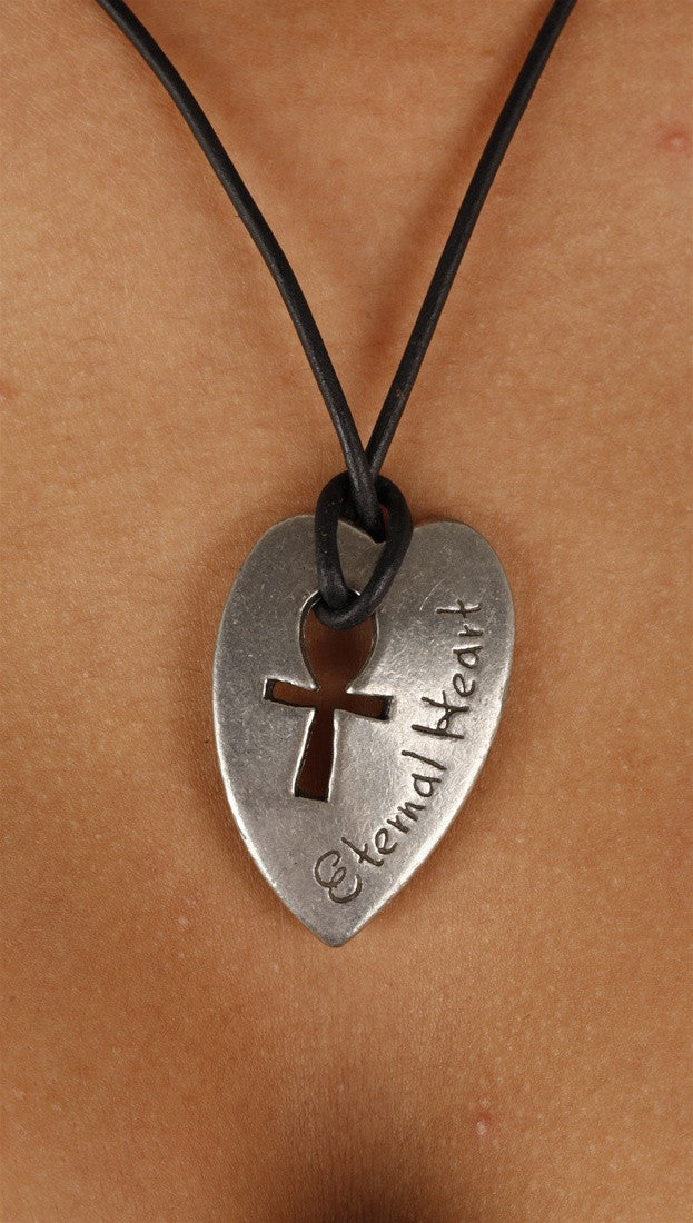 Apparel Addiction Eternal Heart Necklace