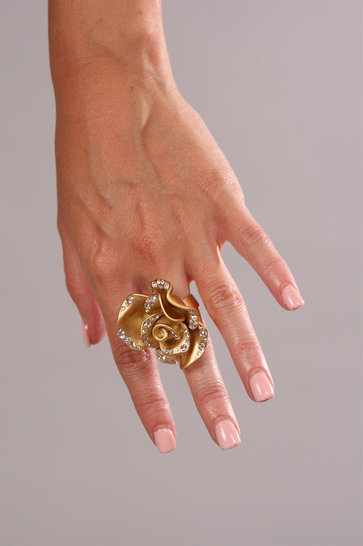 Jessyka Robyn Flower Ring in Gold