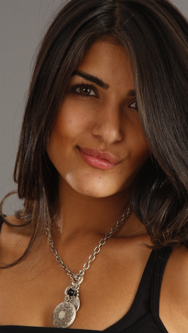 Apparel Addiction Vintage Silver Locket