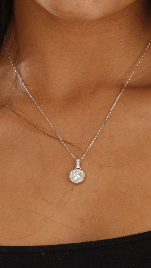 Apparel Addiction Jewelry Vintage Circle Necklace