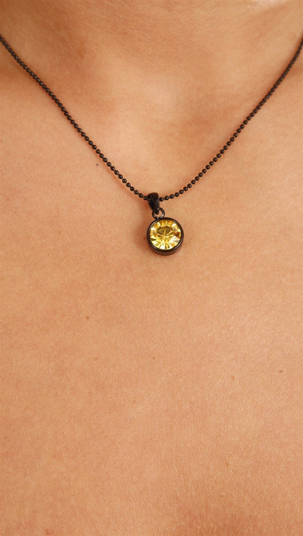 Apparel Addiction Jewelry Single Stone Necklace in Yellow
