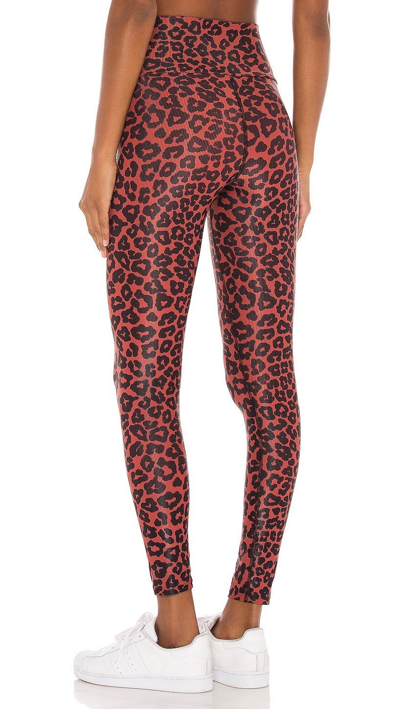 Beach Riot Cara Legging Warm Pinecone Wine Red Leopard V Top Pants | ShopAA