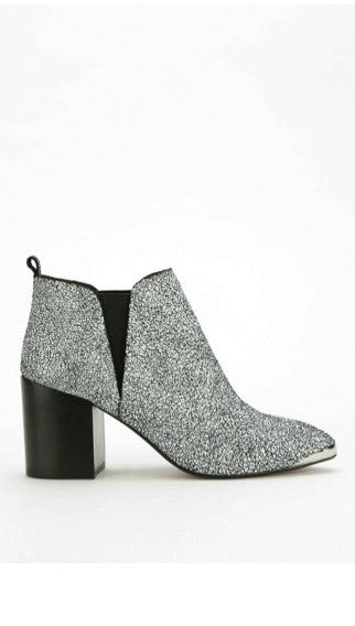 Report Signature Toby White Crackle Pointed Toe Booties