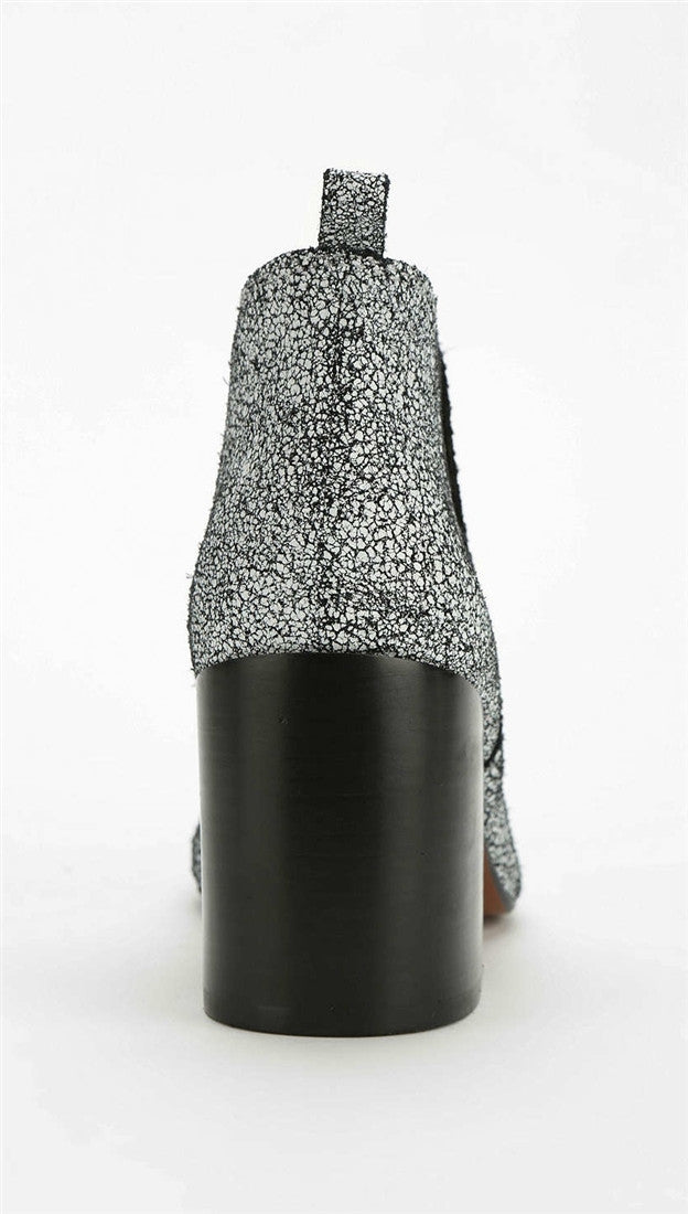 Report hot sale gray booties