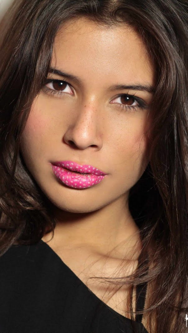 Violent Lips Polka Dot Tattoo in Pink