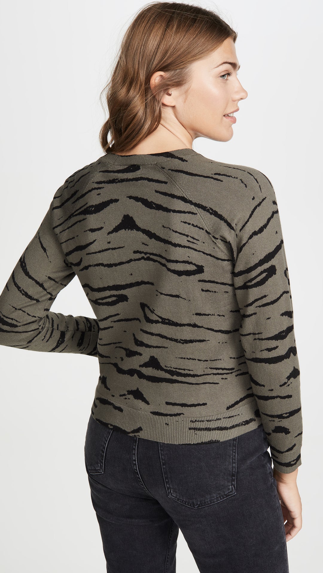 MONROW Cashmere Tiger Vintage Raglan Sweater Falcon Green | ShopAA
